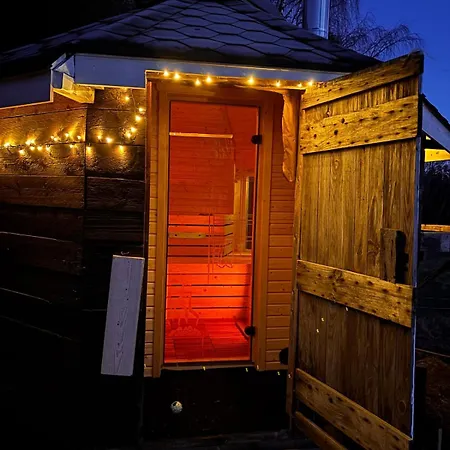 Authentic Farmhouse With Jacuzzi And Sauna * アイツヴォル