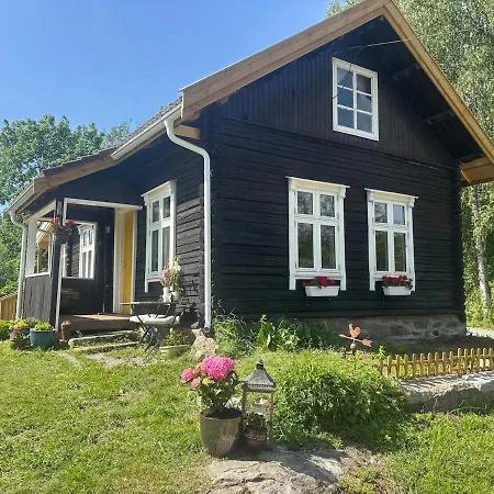 Lägenhet Authentic Farmhouse With Jacuzzi And Sauna Eidsvoll